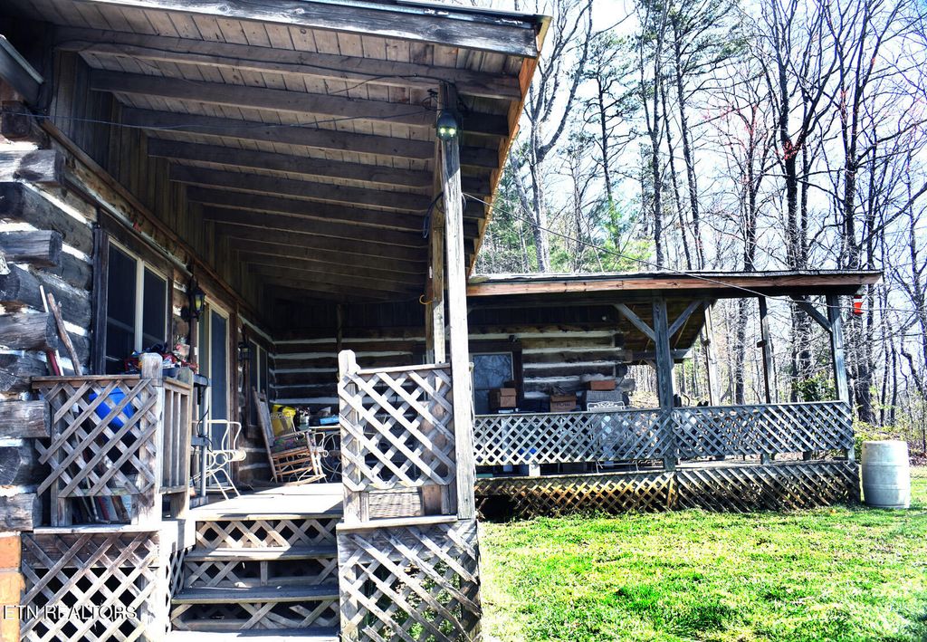 Photo of 276 Black Mountain Rd, Tellico Plains, TN 37385 (MLS # 1273691)