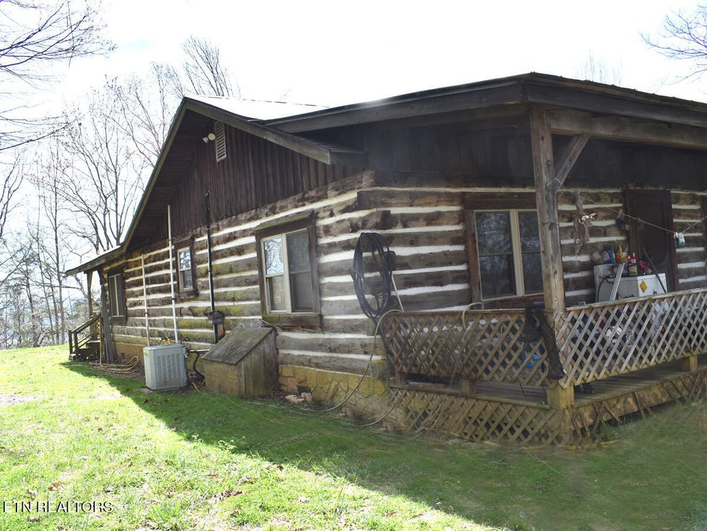 Photo of 276 Black Mountain Rd, Tellico Plains, TN 37385 (MLS # 1273691)