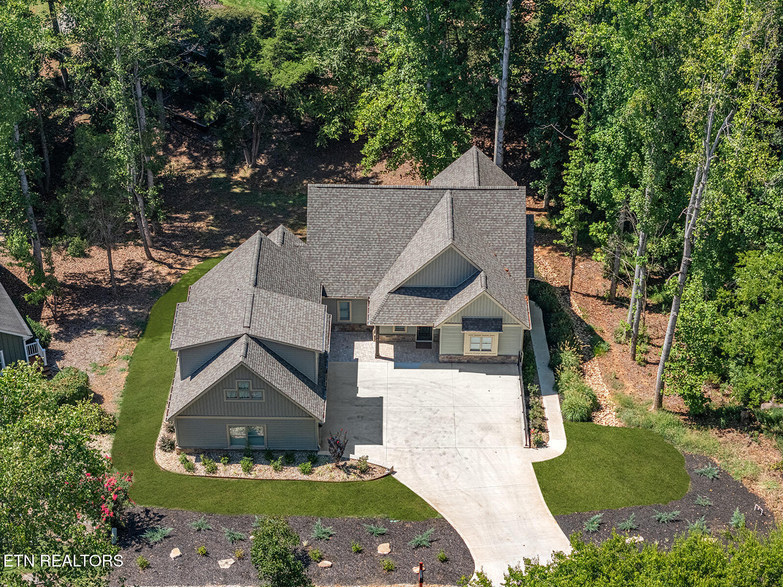 216 Tecumseh Way