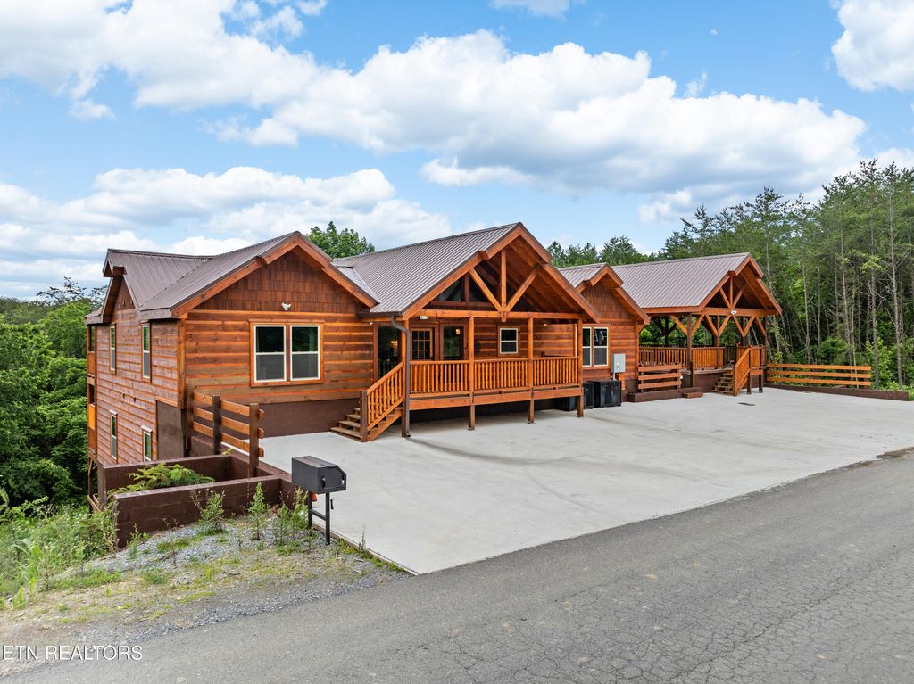 Photo of 750 Bethlehem Way, Sevierville, TN 37876 (MLS # 1322748)