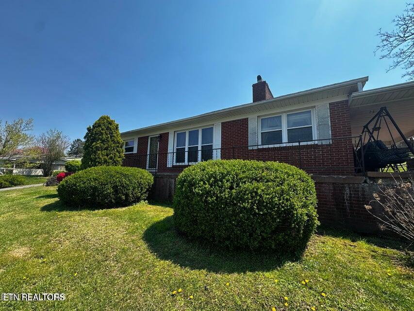 Photo of 169 Oxford Circle, Harrogate, TN 37752 (MLS # 1359028)