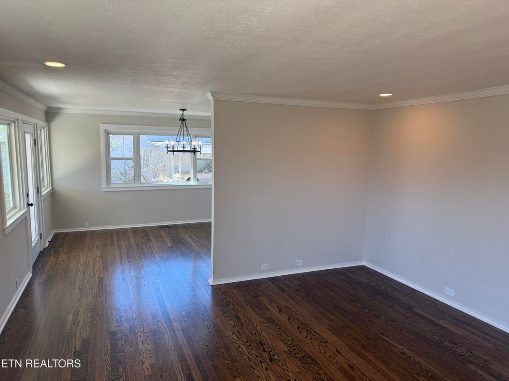 Photo of 109 W Malta Rd, Oak Ridge, TN 37830 (MLS # 1331973)