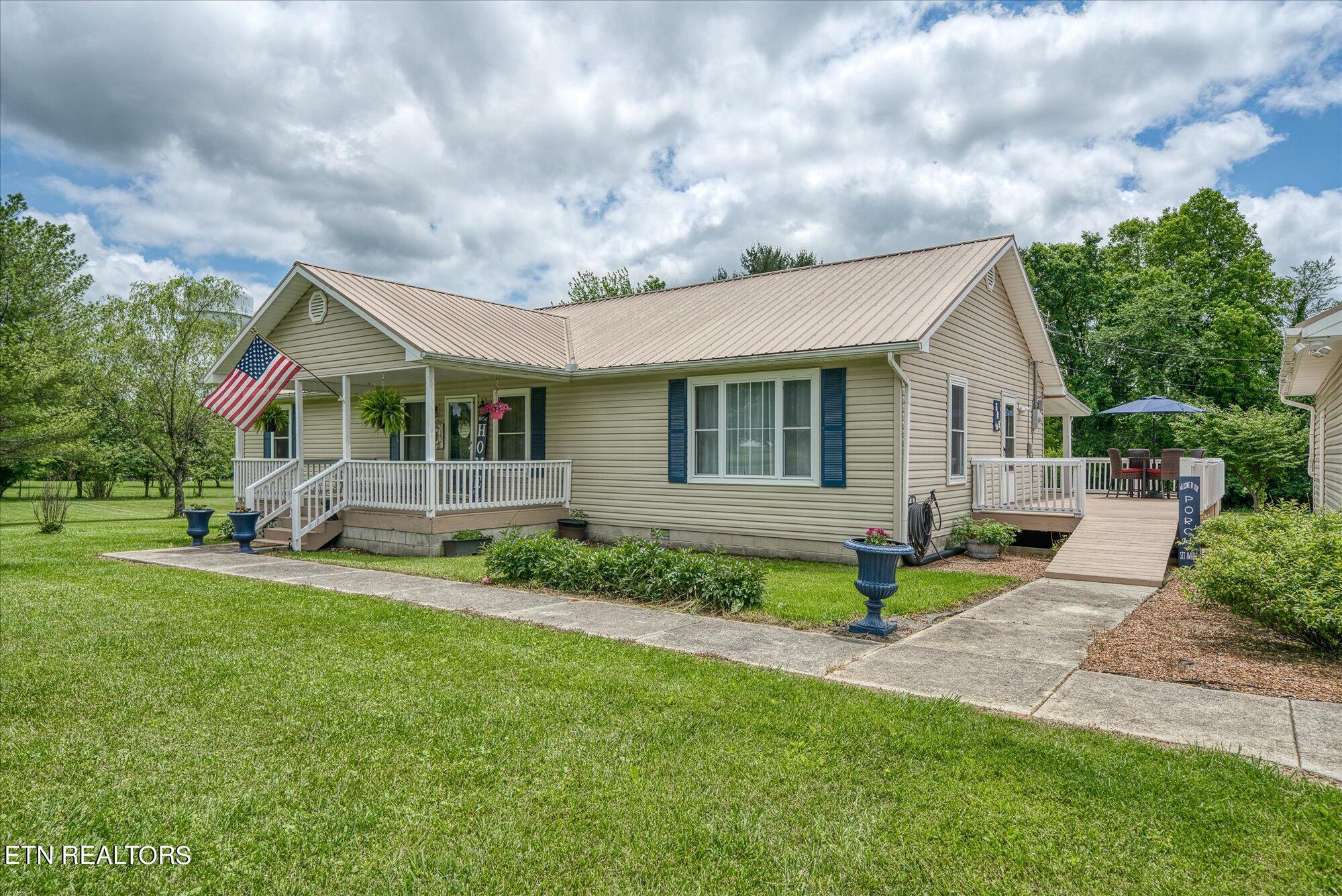 View Crossville, TN 38572 house