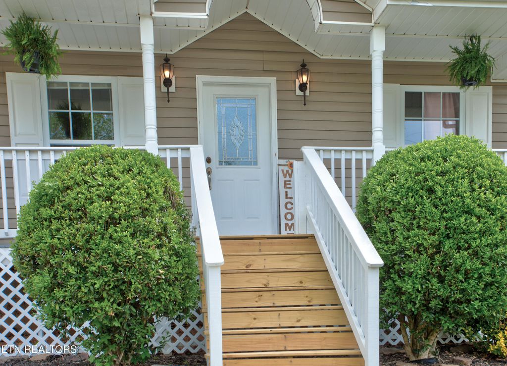 Photo of 292 Sweetsprings Rd, Madisonville, TN 37354 (MLS # 1298309)