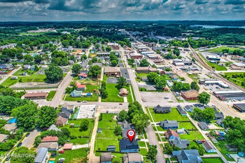 Tiny photo for 409 W 1st Ave, Lenoir City, TN 37771 (MLS # 1348043)