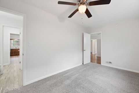 Tiny photo for 409 W 1st Ave, Lenoir City, TN 37771 (MLS # 1348043)