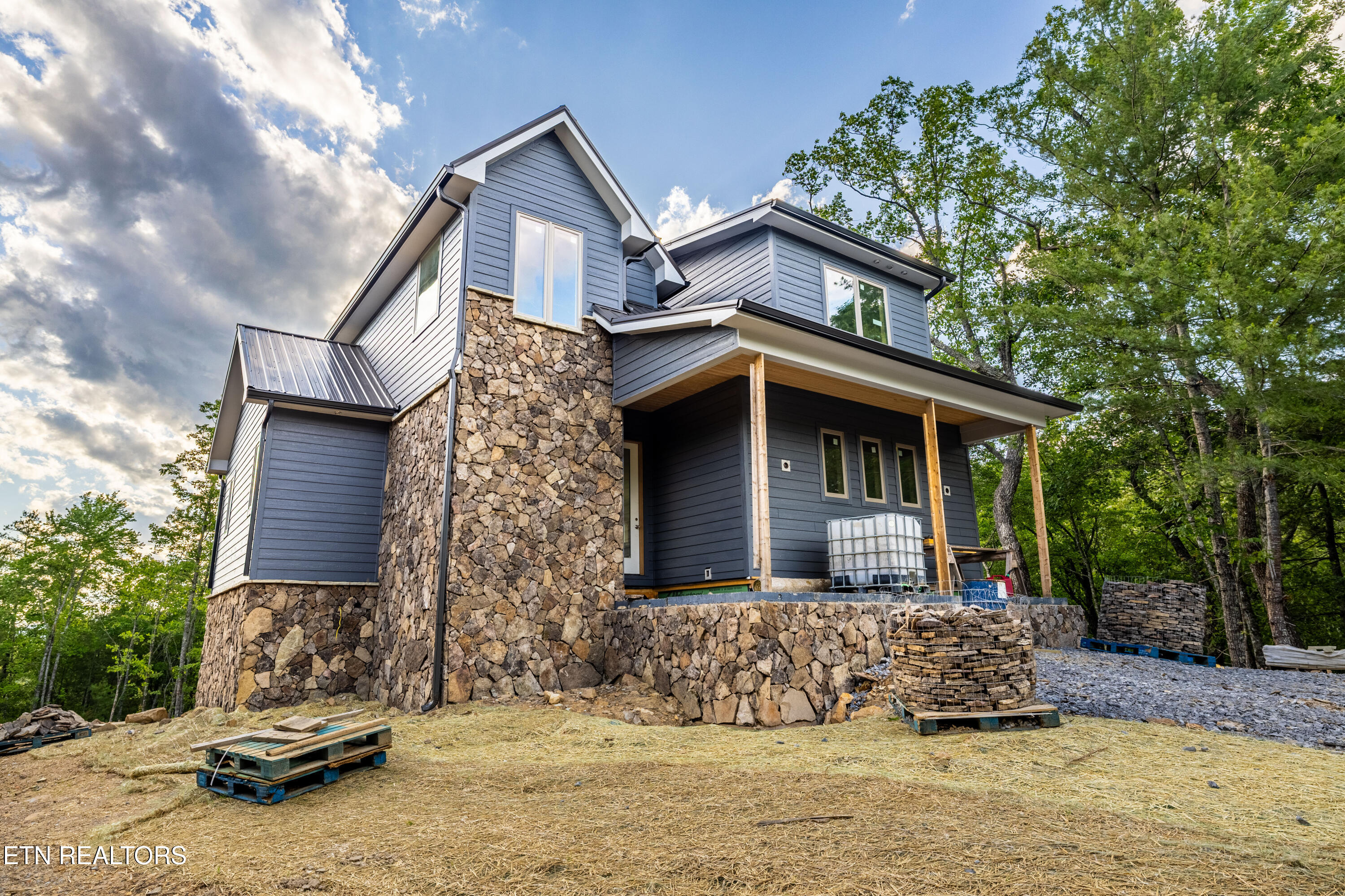 450 Hawken Drive