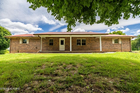 Photo of 8055 Steekee Creek Rd, Loudon, TN 37774 (MLS # 1345018)