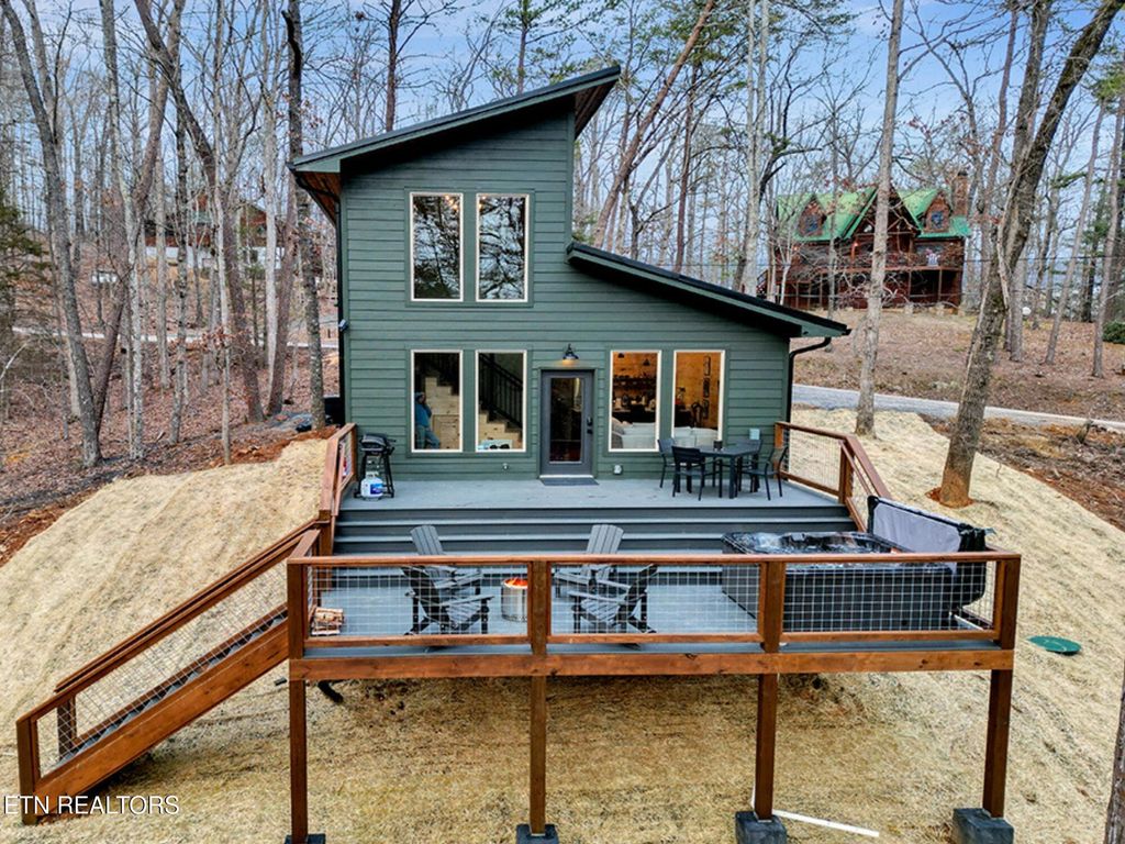 Photo of 1619 S S Mountain View Rd Rd, Sevierville, TN 37876 (MLS # 1316954)