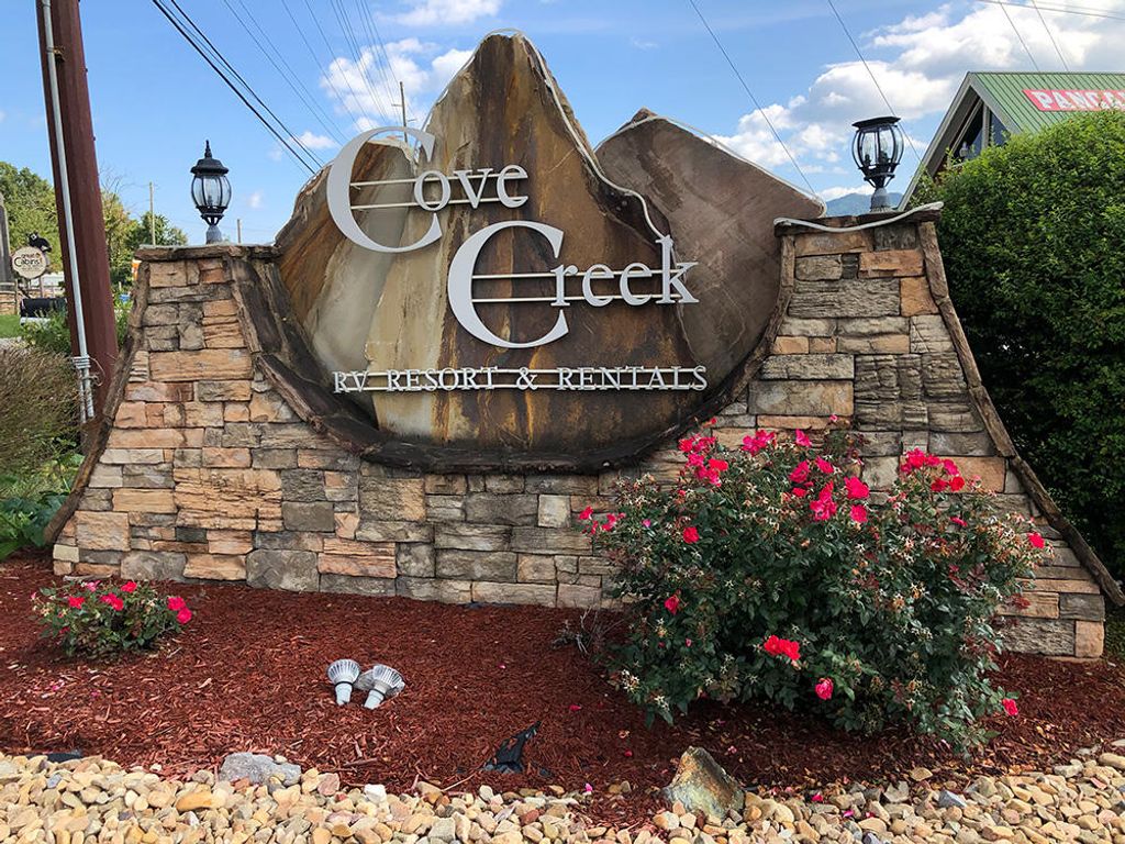 Photo of Pumpkin Path Way, Sevierville, TN 37862 (MLS # 1131549)