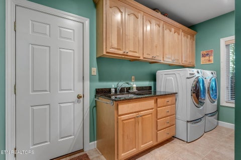 Tiny photo for 404 Catoosa Lane, Loudon, TN 37774 (MLS # 1359634)