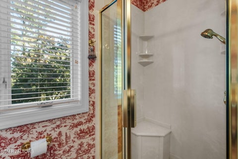 Tiny photo for 404 Catoosa Lane, Loudon, TN 37774 (MLS # 1359634)