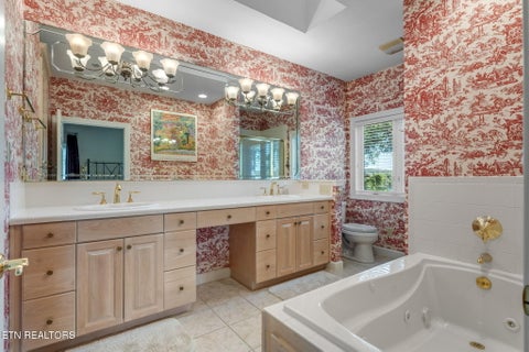 Tiny photo for 404 Catoosa Lane, Loudon, TN 37774 (MLS # 1359634)