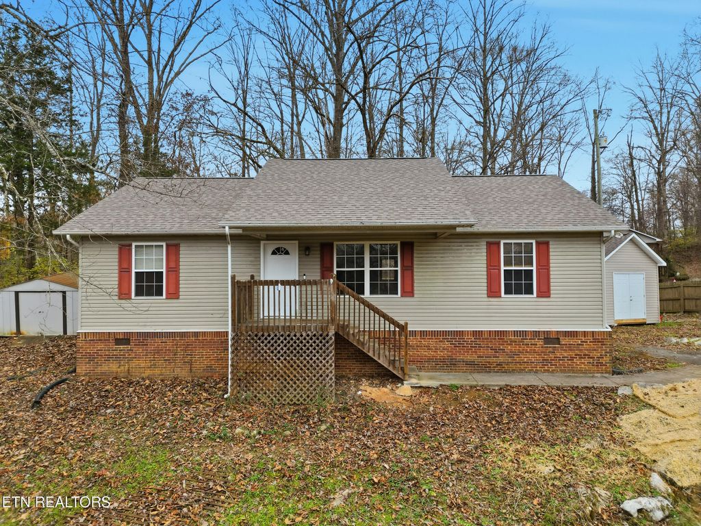 Photo of 617 Hollow Drive, Strawberry Plains, TN 37871 (MLS # 1323653)