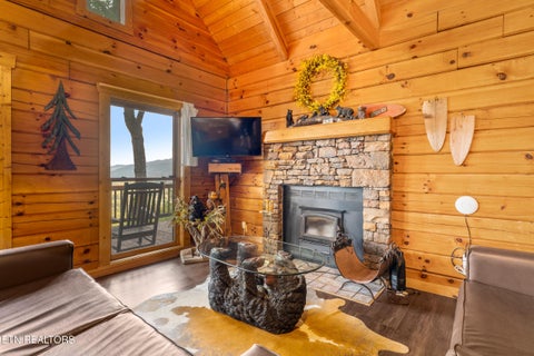 Tiny photo for 3831 Glenview Way, Sevierville, TN 37862 (MLS # 1359685)