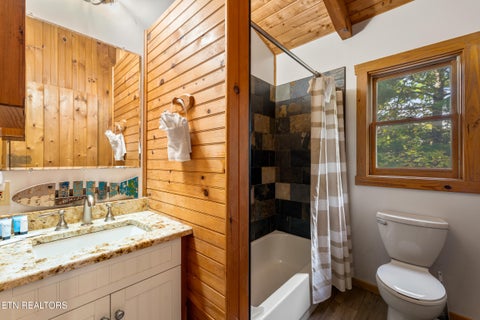 Tiny photo for 3831 Glenview Way, Sevierville, TN 37862 (MLS # 1359685)
