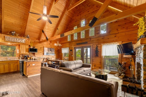 Tiny photo for 3831 Glenview Way, Sevierville, TN 37862 (MLS # 1359685)