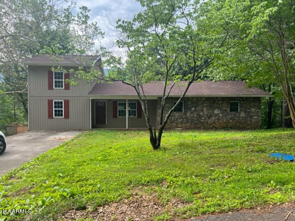 Photo of 4154 Burnett Rd, Walland, TN 37886 (MLS # 1228665)