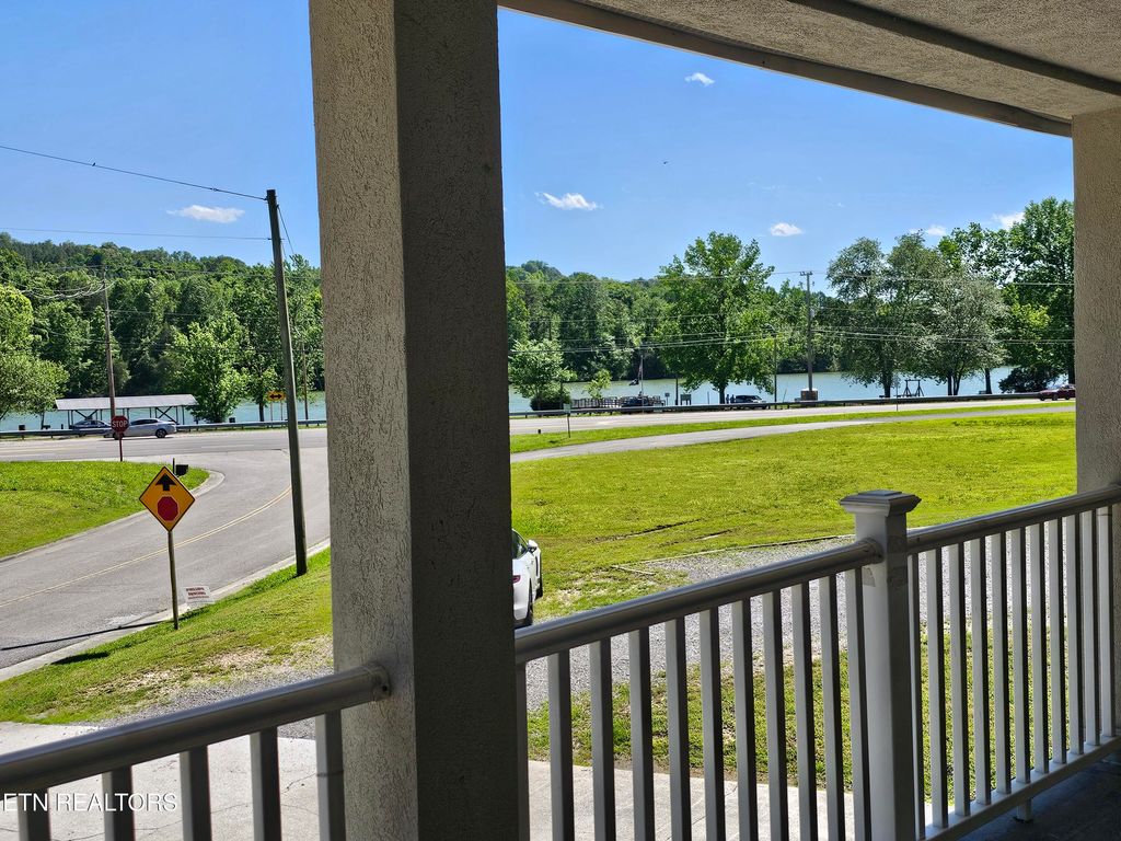 Photo of 607 Old Tacora Hills Rd, Clinton, TN 37716 (MLS # 1303209)