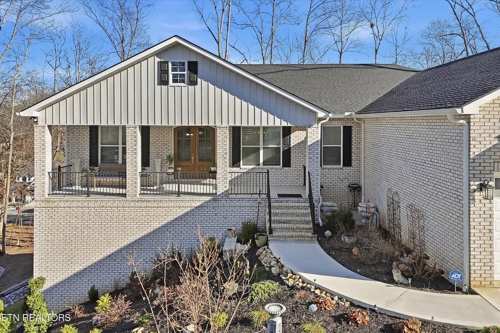 Photo of 122 Nuhya Way, Loudon, TN 37774 (MLS # 1327340)