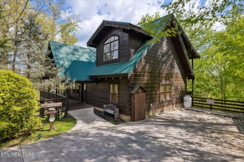 3206 Falling Leaf Way Pigeon Forge TN 37863