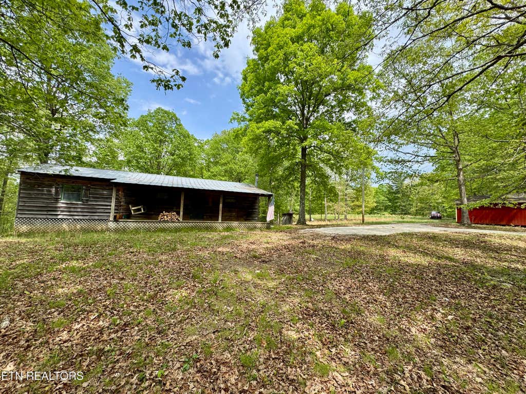 Photo of 801 Christenson Rd, Deer Lodge, TN 37726 (MLS # 1301986)
