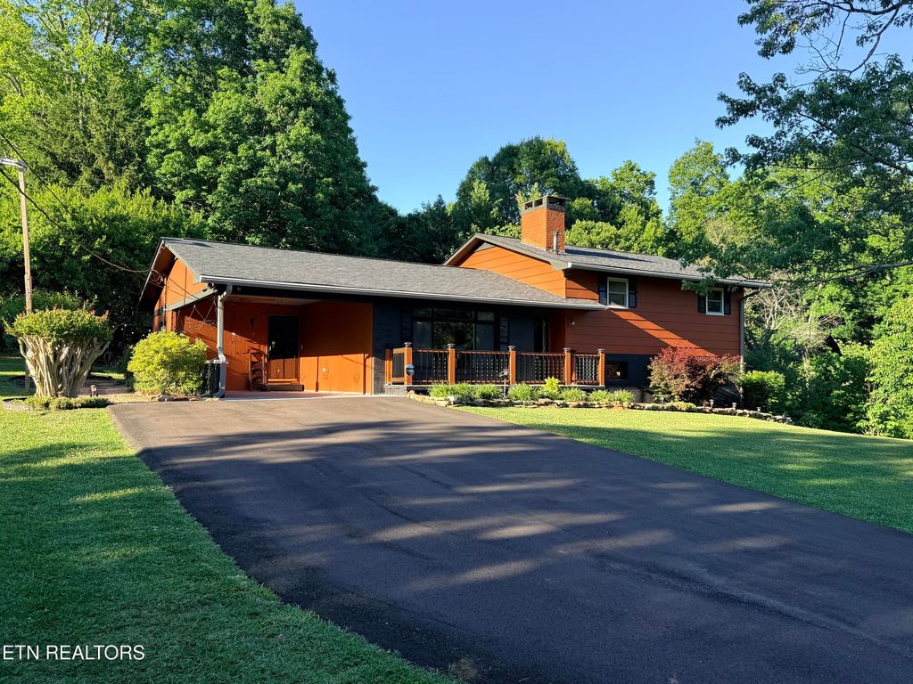 Photo of 2837 Rambling Rd, Maryville, TN 37801 (MLS # 1340916)