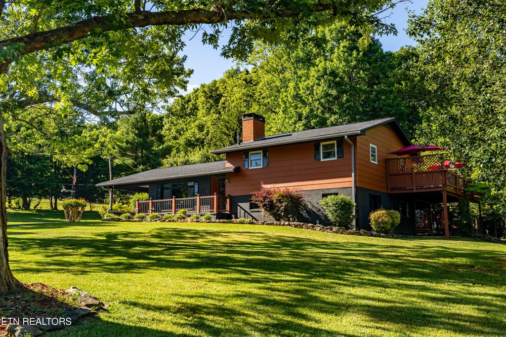 Photo of 2837 Rambling Rd, Maryville, TN 37801 (MLS # 1340916)