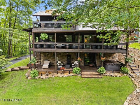 573 Hilltop Drive Jacksboro TN 37757