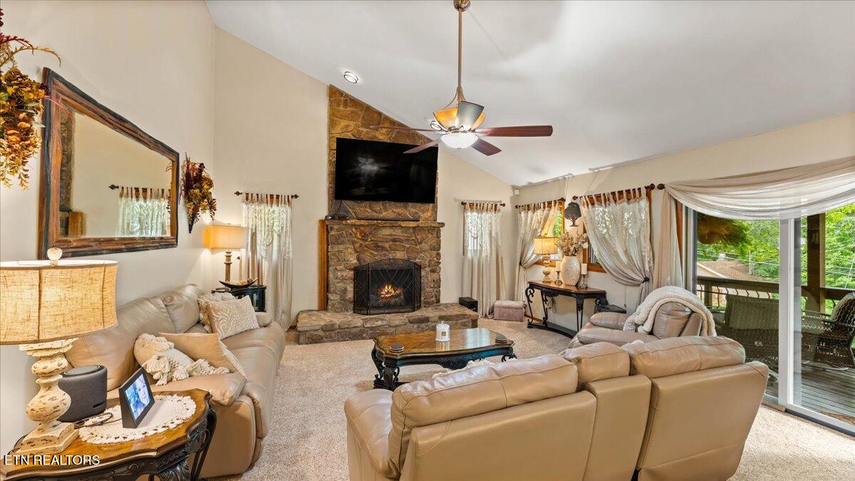 573 Hilltop Drive