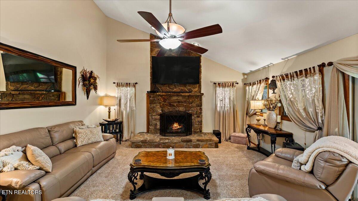 573 Hilltop Drive