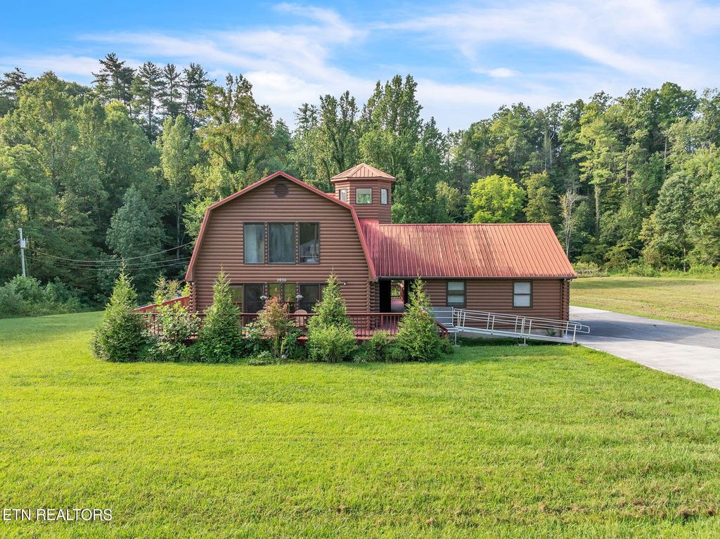 Photo of 2930 McMahan Sawmill Rd, Sevierville, TN 37862 (MLS # 1312921)