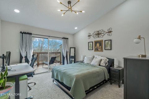 Tiny photo for 1900 Ridgecrest Drive #201, Knoxville, TN 37918 (MLS # 1327948)