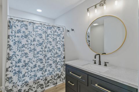 Tiny photo for 1900 Ridgecrest Drive #201, Knoxville, TN 37918 (MLS # 1327948)