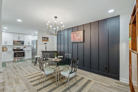 Tiny photo for 1900 Ridgecrest Drive #201, Knoxville, TN 37918 (MLS # 1327948)