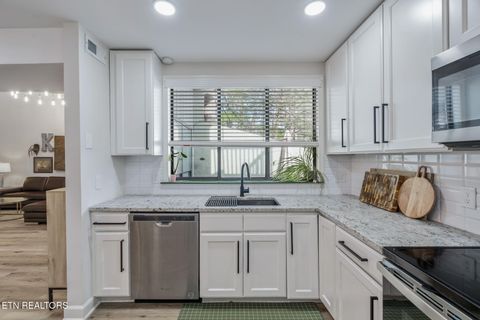 Tiny photo for 1900 Ridgecrest Drive #201, Knoxville, TN 37918 (MLS # 1327948)