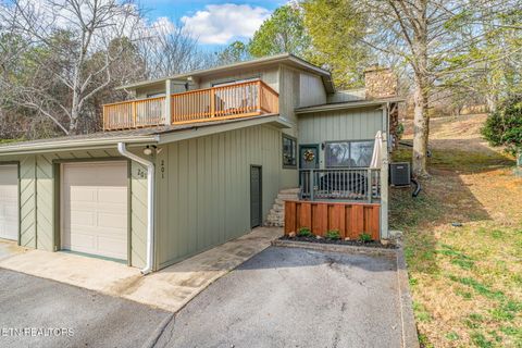 Photo of 1900 Ridgecrest Drive #201, Knoxville, TN 37918 (MLS # 1327948)