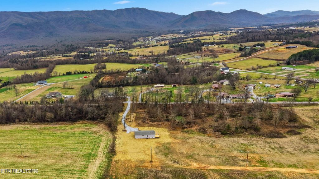 Photo of 970 Ricker Rd, Greeneville, TN 37743 (MLS # 1325973)