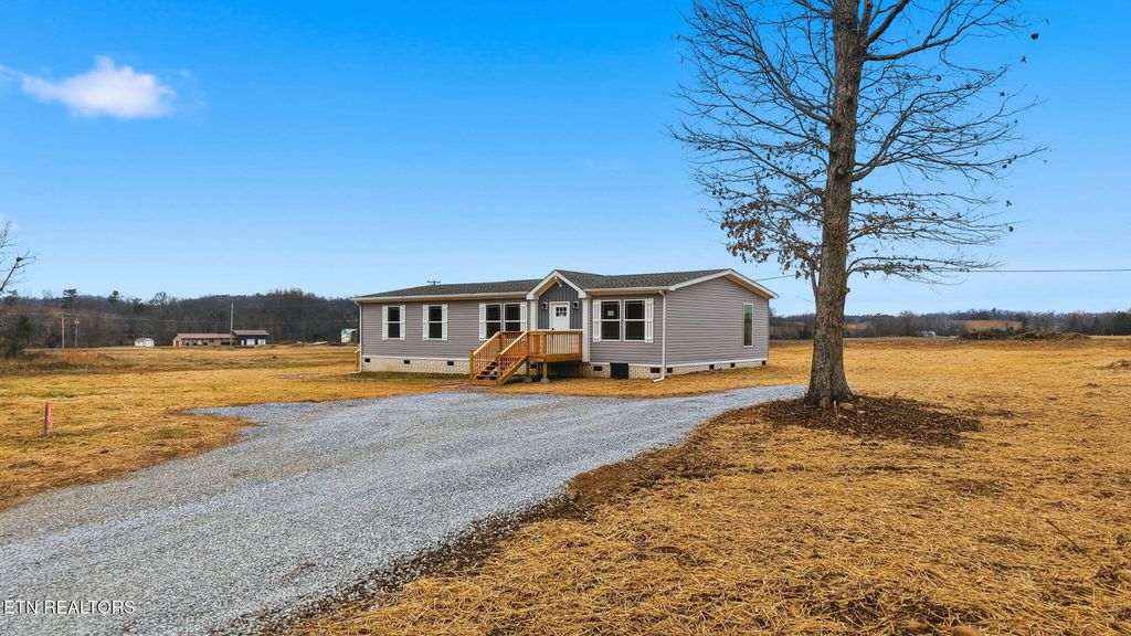Photo of 970 Ricker Rd, Greeneville, TN 37743 (MLS # 1325973)