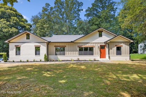 Photo of 301 Grata Rd, Knoxville, TN 37914 (MLS # 1352581)