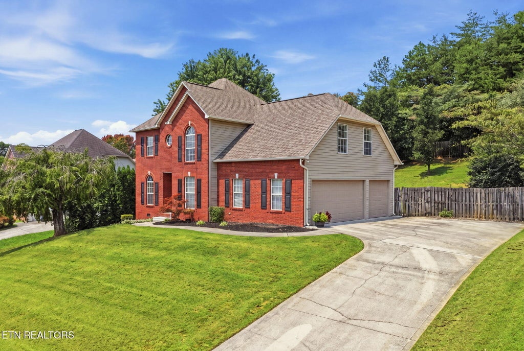 Photo of 5669 Eagle Crest Lane, Knoxville, TN 37921 (MLS # 1350220)