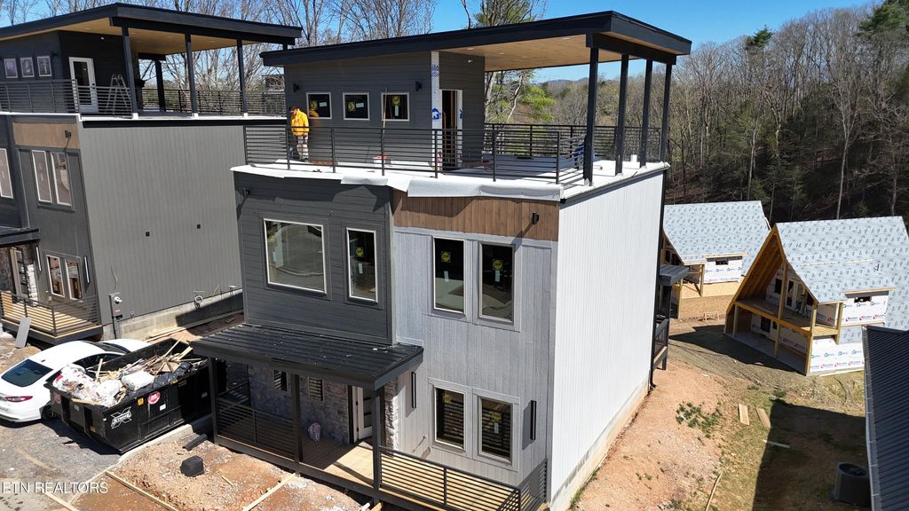 Photo of 589 Warbonnet Way, Pigeon Forge, TN 37863 (MLS # 1334557)