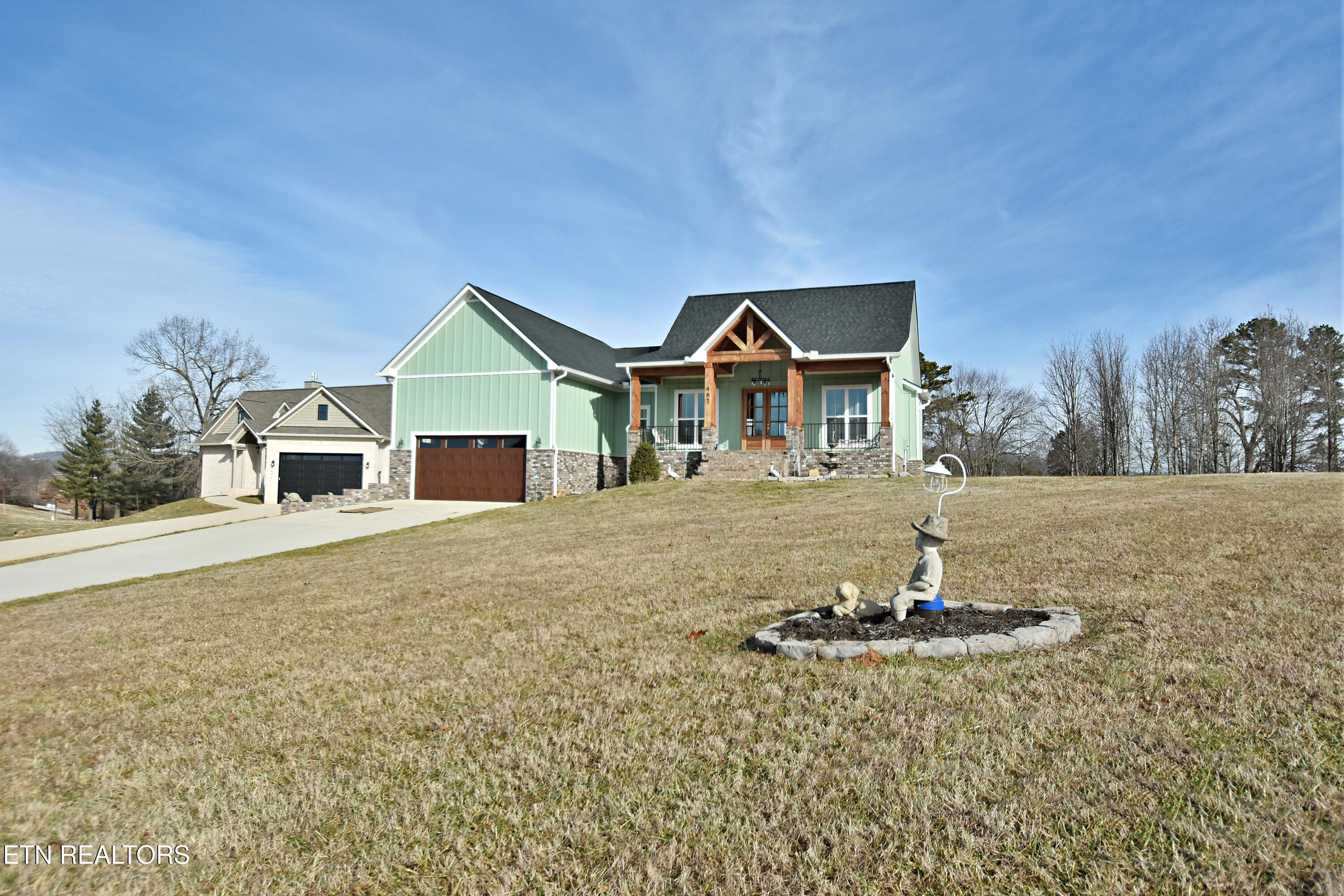 487 Peninsula Pointe