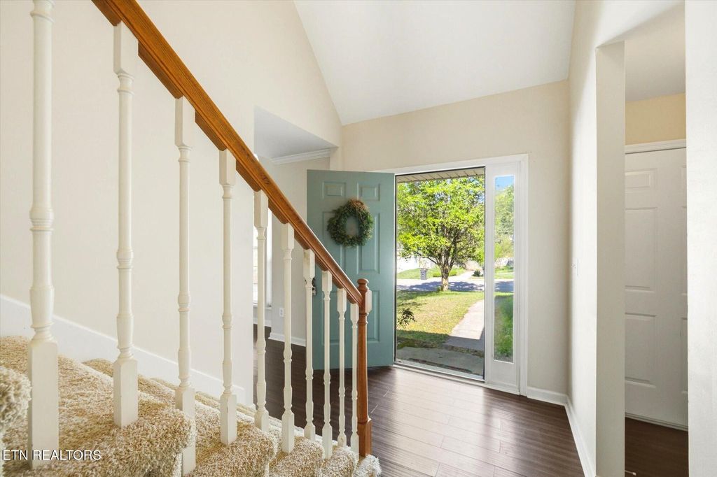 Photo of 2412 Maple Crest Lane, Knoxville, TN 37921 (MLS # 1336332)