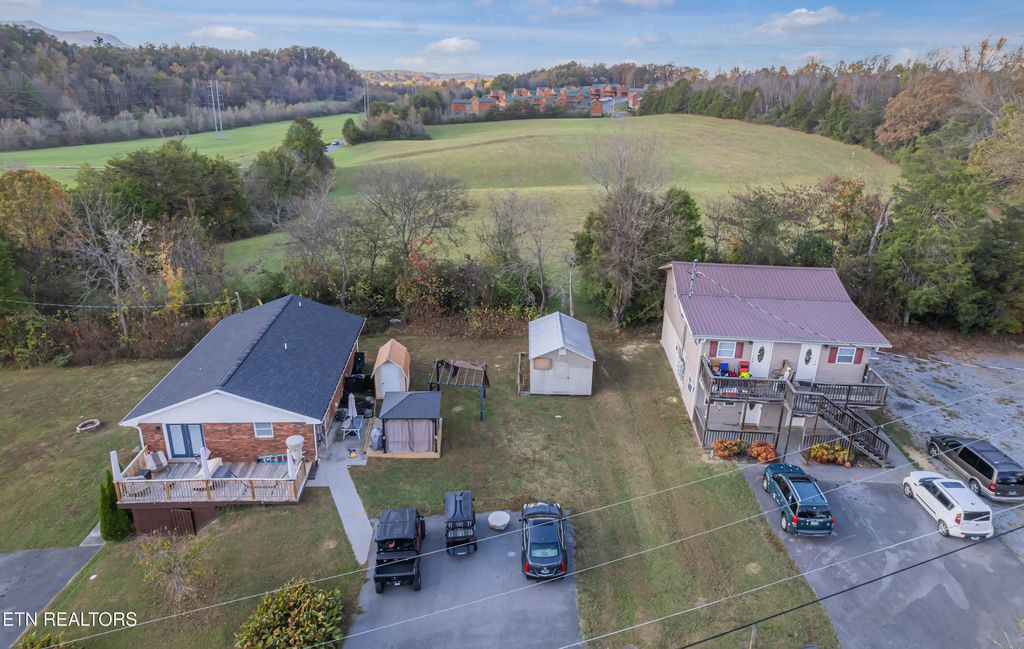 Photo of 226 Mill View Drive, Pigeon Forge, TN 37863 (MLS # 1282277)