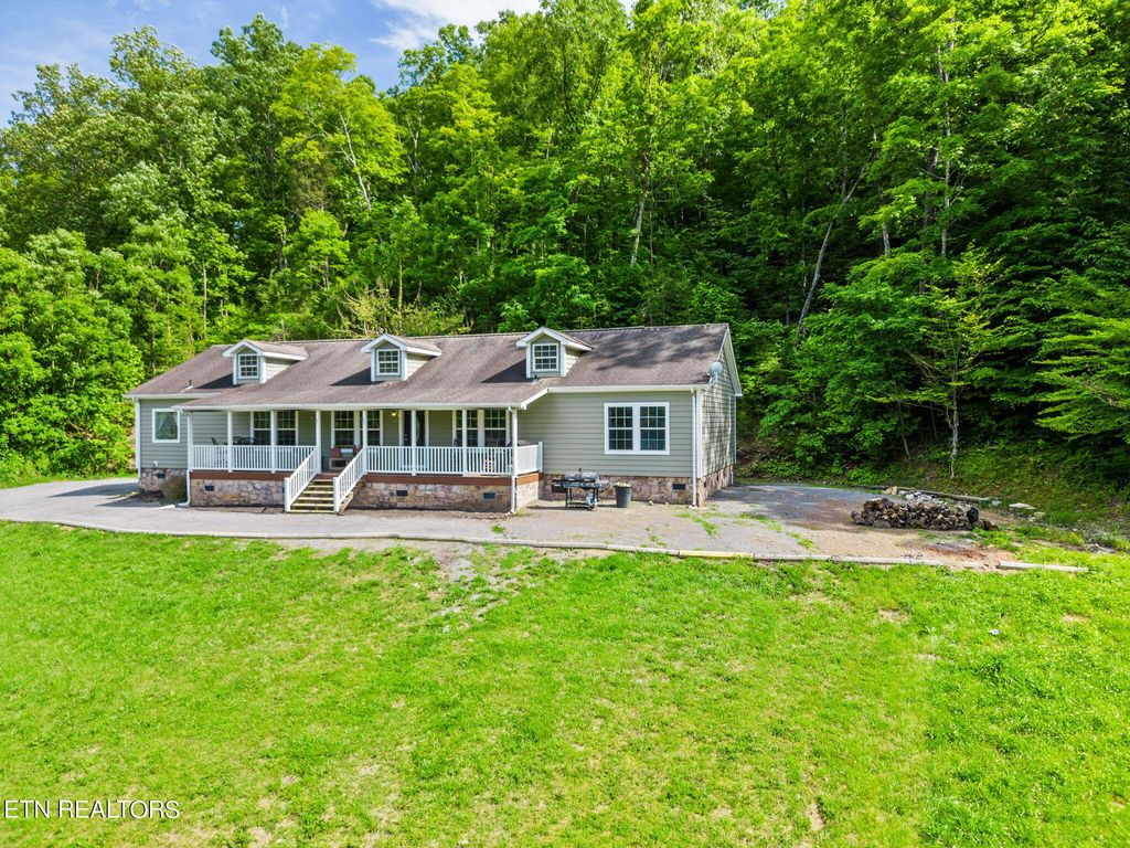 Photo of 7321 Thomas Weaver Rd, Maynardville, TN 37807 (MLS # 1264439)
