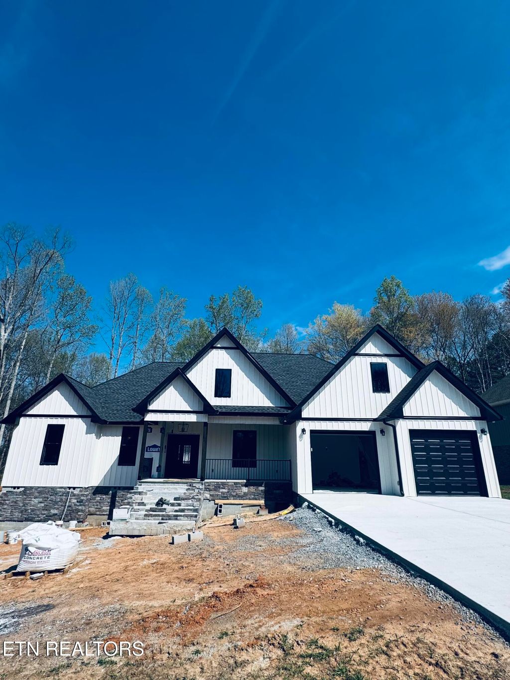 Photo of 331 Shadows Lawn Drive, Athens, TN 37303 (MLS # 1332082)