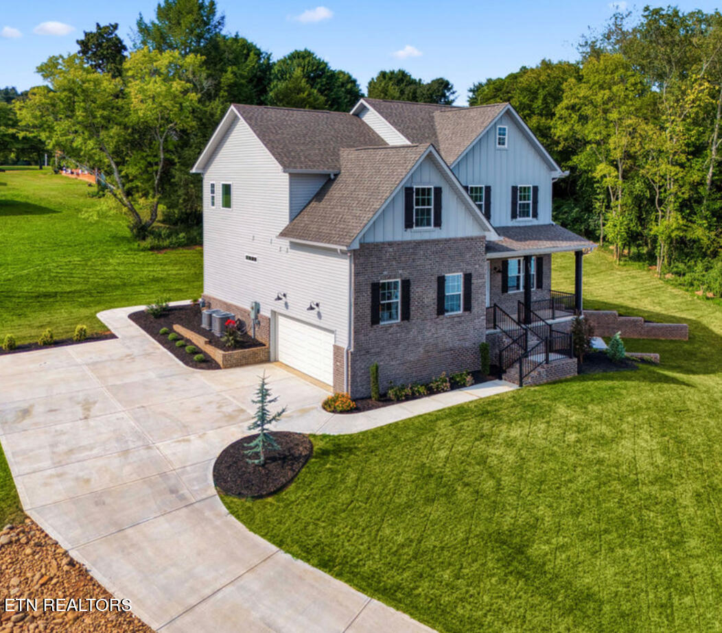 290 Caulderwood Lane