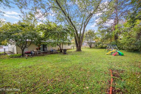 Tiny photo for 2001 Nandina Drive, Knoxville, TN 37912 (MLS # 1317978)