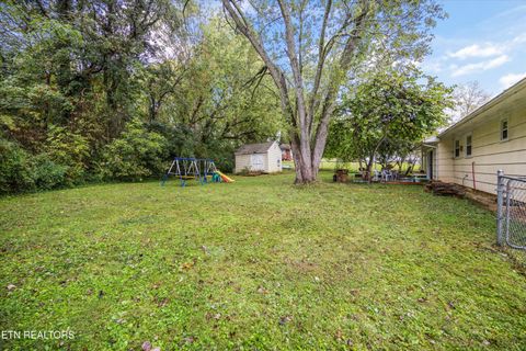 Tiny photo for 2001 Nandina Drive, Knoxville, TN 37912 (MLS # 1317978)